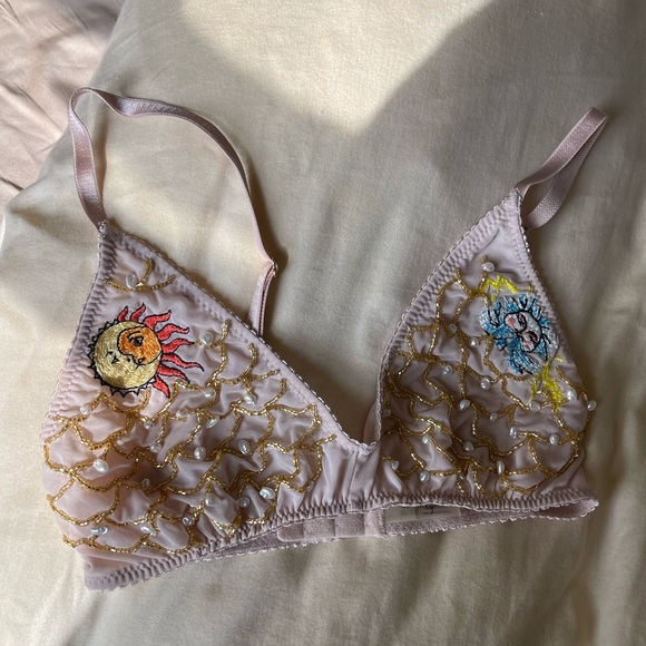 The Rite of Spring Soft Bra 🦢Love&Swans 🦢 - Picture 4 of 7